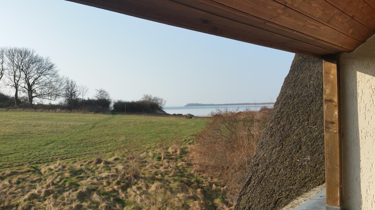 Fewo 18 Im Strandhaus Lobbe Mit Balkon Екстериор снимка